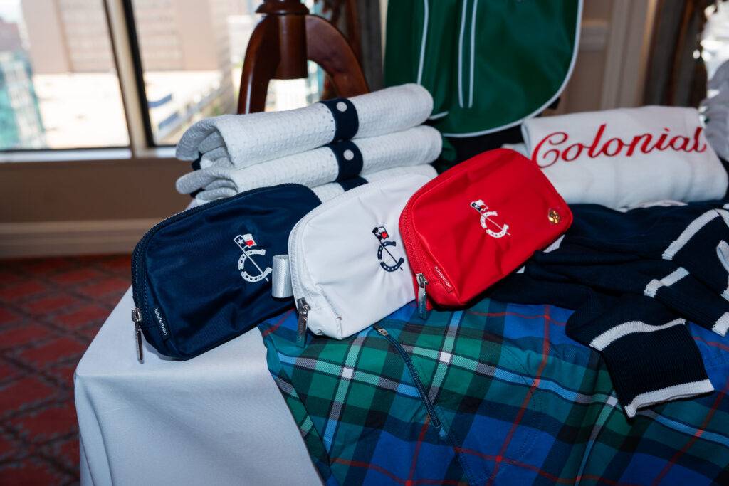 FWColonial_ExecutiveWomans1