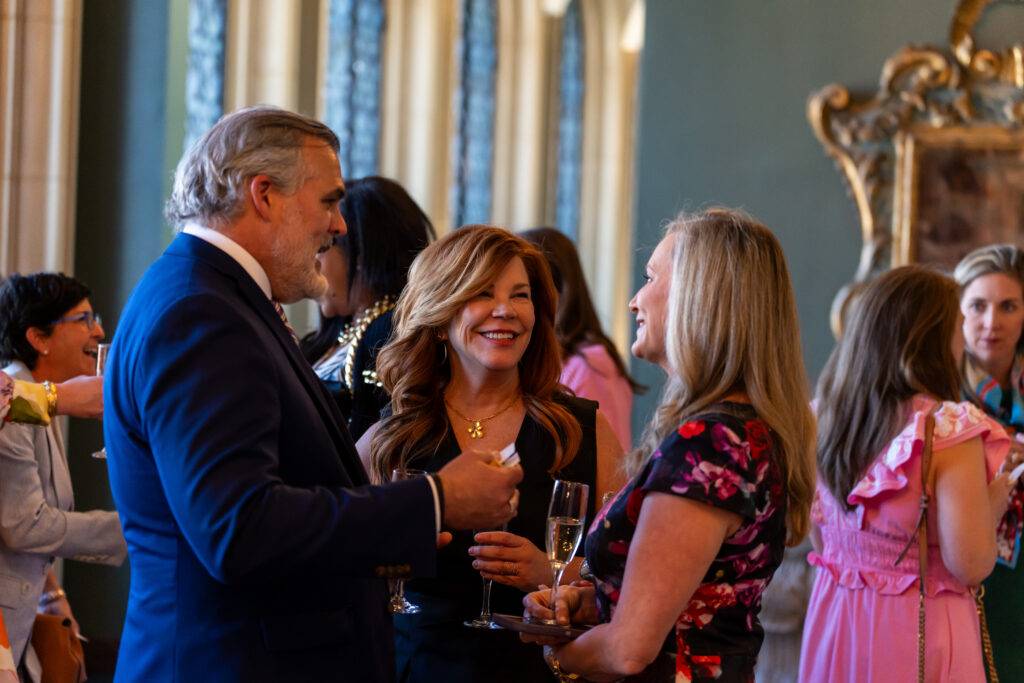 FWColonial_ExecutiveWomans39