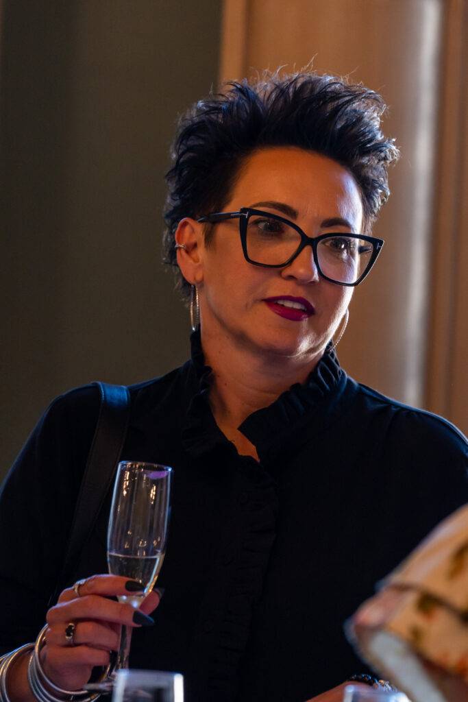 FWColonial_ExecutiveWomans45