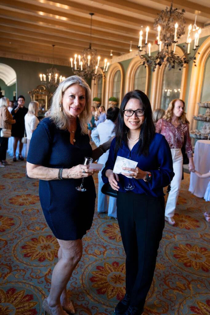 FWColonial_ExecutiveWomans5